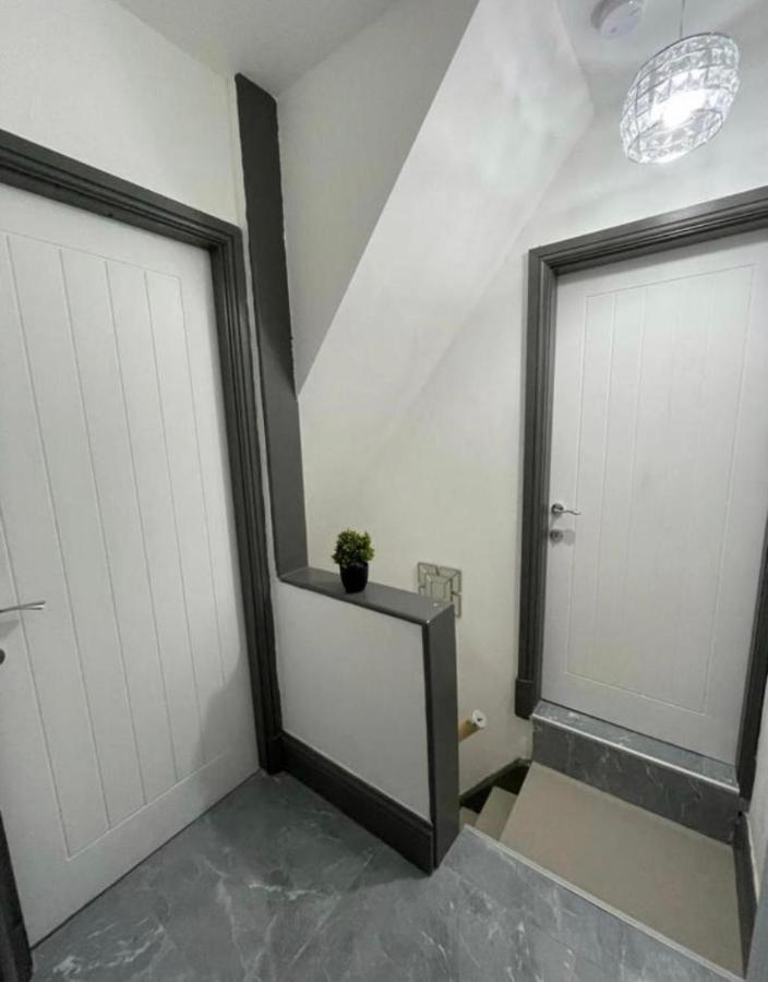 Entire 5 Star Luxury Whalley House Wifi Tv Luxury Burnley Exterior foto